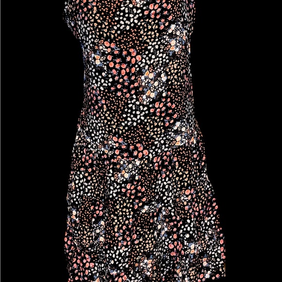 MINT CONDITION SUMMER DRESS - Picture 3 of 7